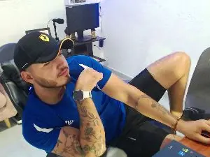 Cam4 Live Porn of Thiago_420_