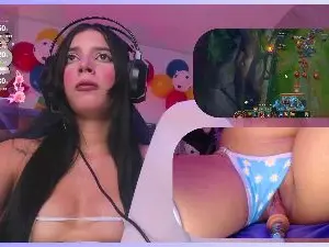 Cam4 Sex Chat of SweetieCloe