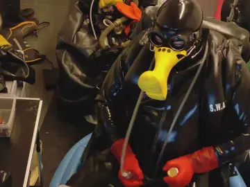 Cam4 Live Porn of RubberPPig