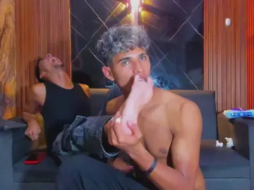 Cam4 Live Porn of AxelGreyder