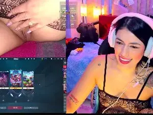 Cam4 Live Sex of LindaCarrie