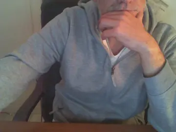 Cam4 Live Sex Cam of srleucipo