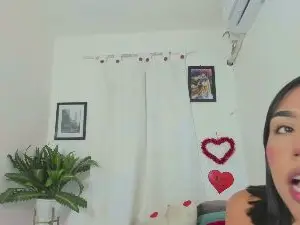Cam4 Live Porn of belasmith