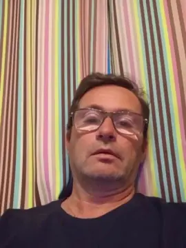 Cam4 Live Porn of georgio47