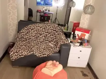 Cam4 Live Porn of lizha_milf