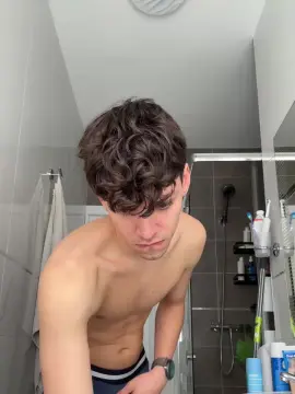 Cam4 Nude Webcam of Shyboy911