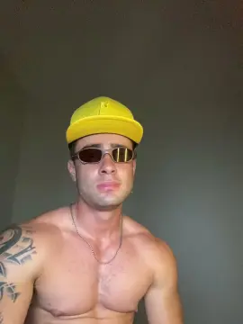 Cam4 Adult Video Chat of lindinho20cm3