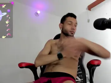 Cam4 Watch Live Sex Cams of AronBaylor