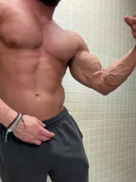 Cam4 Nude Webcam of Hardbody09