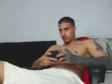 Cam4 Free Porn Cam of maxfordxxx