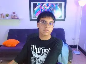 Cam4 Nude Webcam of Brunocum18