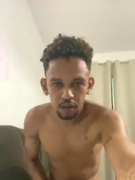 Cam4 Private Sex Chat of Felipecavalao
