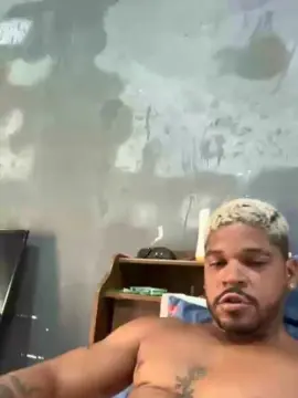 Cam4 Adult Video Chat of RealCriadoRio