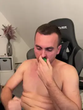 Cam4 Free Porn Cam of Jeansjunge96