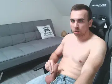 Cam4 Nude Webcam of Jeansjunge96