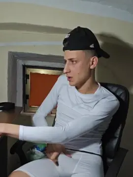 Cam4 Live Sex Cam of BigElfo