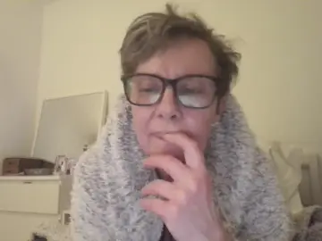 Cam4 Free Porn Cam of RenMmmm