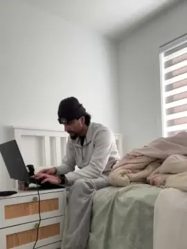 Cam4 Nude Webcam of Ticklishtiger43