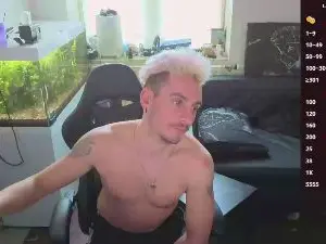 Cam4 Adult Webcam of Rayzel_White