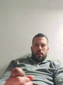 Cam4 Free Live Porn of Landry84