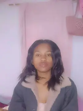 Cam4 Nude Webcam of Leasexy01