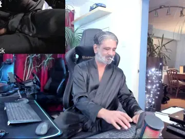 Cam4 Watch Live Sex Cams of OnlineBossUK