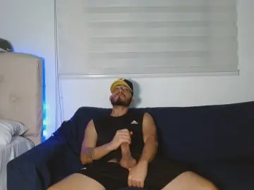 Cam4 Private Sex Chat of Elchino22xxl