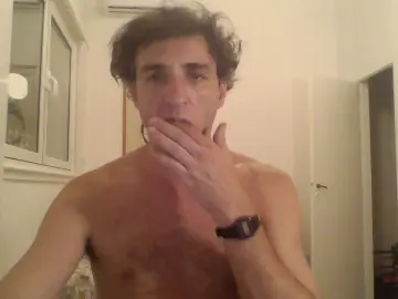 Cam4 Private Sex Chat of Matiasvc37