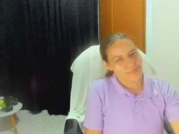 Cam4 Adult Webcams of Milf_karlye