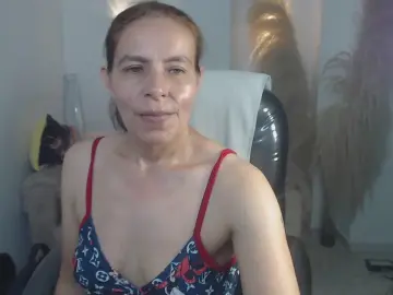 Cam4 Watch Live Sex Cams of Milf_karlye