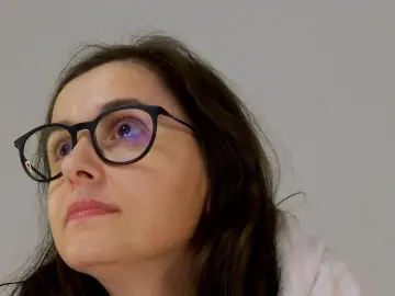 Cam4 Private Sex Chat of SophieeeRain