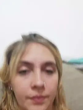 Cam4 Live Porn of Ayee25