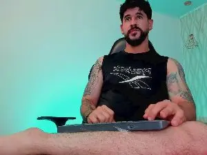 Cam4 Live Sex Cam of Petesevanss
