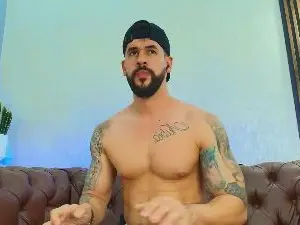 Cam4 Free Porn Cam of Petesevanss