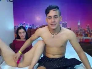 Cam4 Adult Video Chat of venesomoscoup