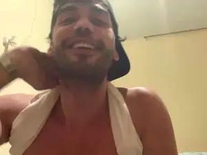 Cam4 Nude Webcam of Luanservas