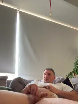 Cam4 Private Sex Chat of MrIsolated