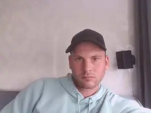 Cam4 Nude Webcam of mitchell_boy