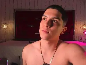 Cam4 Adult Webcam of Brat__