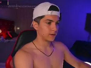 Cam4 Nude Webcam of Brat__