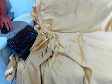 Cam4 Live Porn of hugo_19cm