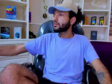 Cam4 Live Sex of Hottie_Bearr