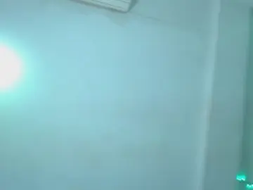 Cam4 Private Sex Chat of Charliemartinez