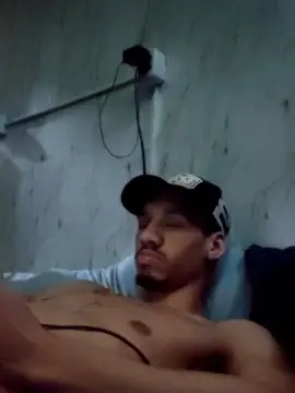 Cam4 Live Porn of MALOKATATUAD98