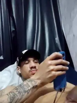 Cam4 Free Live Porn of MALOKATATUAD98