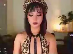 Cam4 Live Sex of Sofialoove69