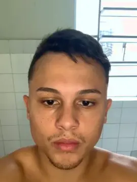 Cam4 Live Porn of Morenoyboy