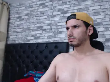 Cam4 Free Live Porn of Tyler_dn