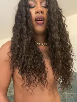 Cam4 Watch Live Sex Cams of BadCamil69