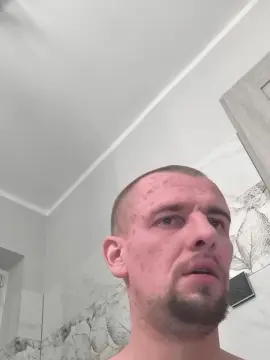 Cam4 Free Live Porn of Regularfucker29